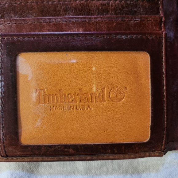 Vintage brown leather Timberland wallet bag.  Excellent weathered condition. - Picture 2 of 9